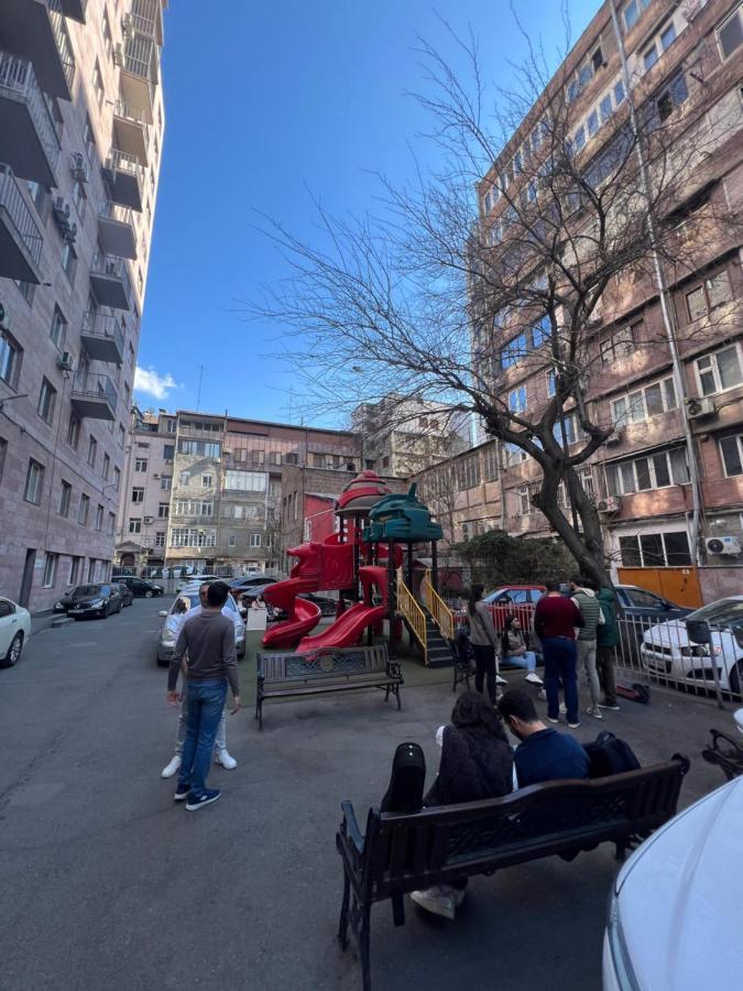 N1 Guest Hause Hotel Erevan Exterior foto
